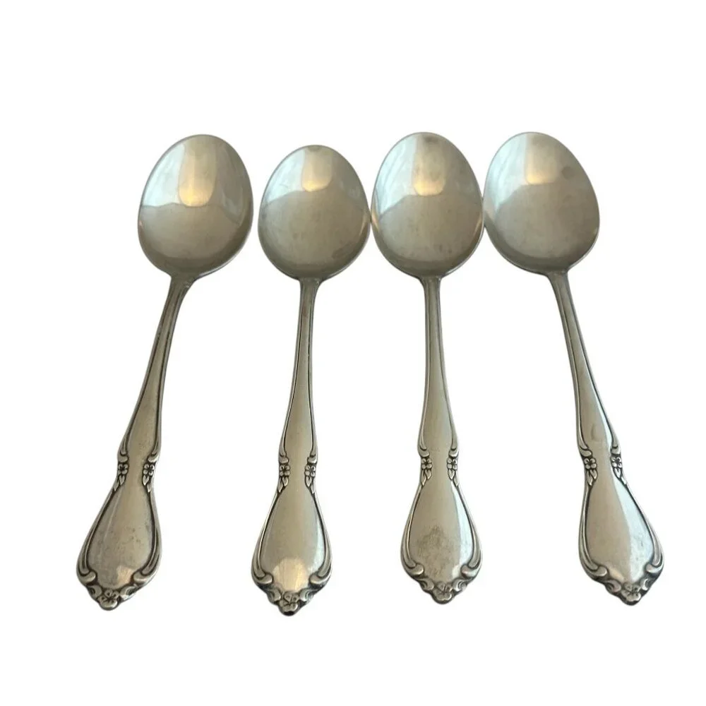 Oneidacraft Deluxe Stainless Flatware Set Chateau Floral 4 Table Spoons Large